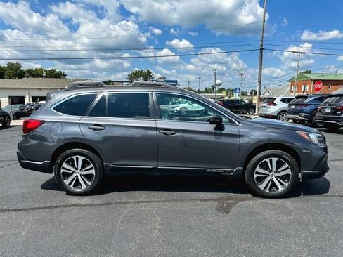 Used 2019 Subaru Outback 2.5i Limited AWD/4WD image 9
