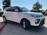 Used 2022 Kia Soul LX w/ Technology Package image 5