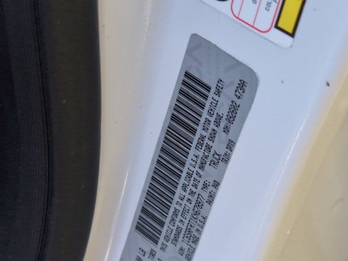 Used 2019 RAM 1500 Laramie AWD/4WD image 27