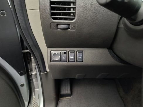 Used 2015 Nissan Frontier SV w/ SV Value Truck Package AWD/4WD image 15