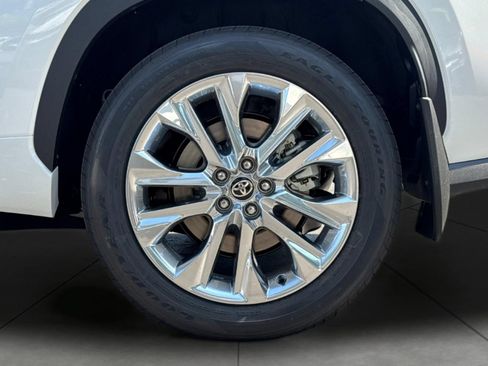 New 2026 Toyota Highlander Limited AWD/4WD image 36