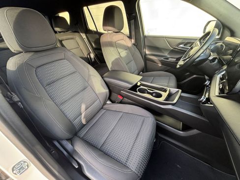 Used 2025 Chevrolet Equinox LT AWD/4WD image 36