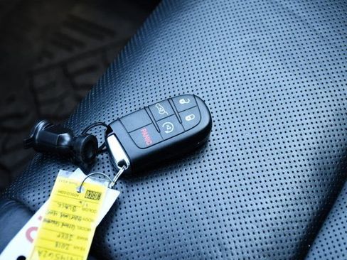 Used 2018 Jeep Grand Cherokee High Altitude image 14