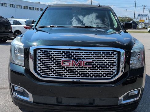 Used 2016 GMC Yukon XL Denali w/ Open Road Package AWD/4WD image 8