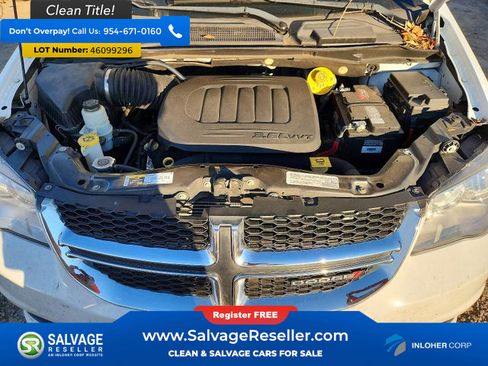 Used 2019 Dodge Grand Caravan SE image 16