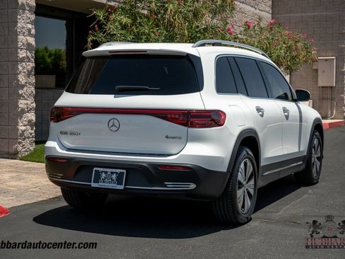 Used 2025 Mercedes-Benz EQB 250+ image 10