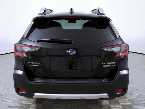 Used 2025 Subaru Outback Touring XT image 8