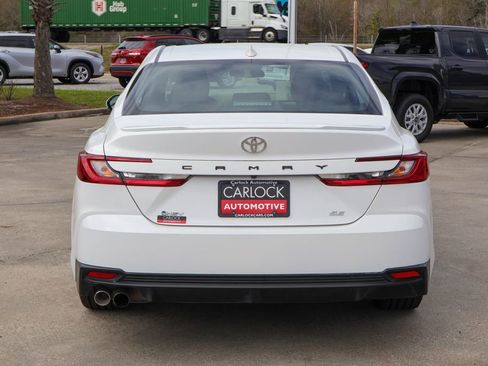 Used 2025 Toyota Camry SE FWD image 22