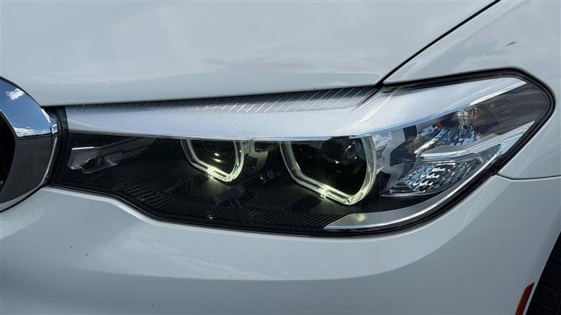 Used 2018 BMW 530i xDrive AWD/4WD image 12