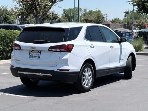 Used 2023 Chevrolet Equinox LT w/ Driver Convenience Package FWD image 5