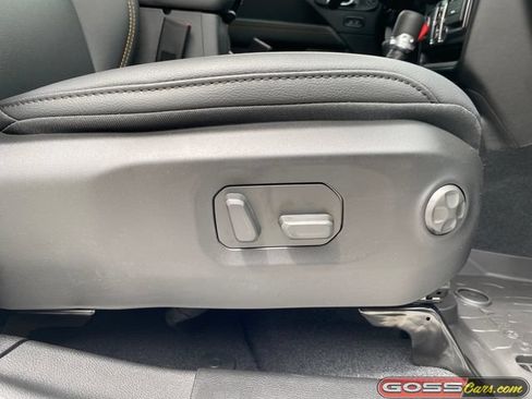 New 2026 Jeep Wrangler Unlimited Sahara AWD/4WD image 7