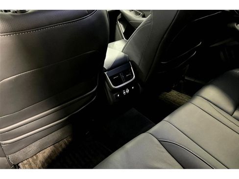 Used 2023 Subaru Outback Limited image 34