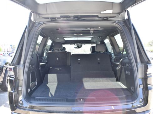 New 2026 Jeep Grand Wagoneer Limited AWD/4WD image 39