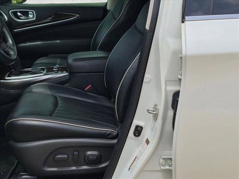Used 2019 INFINITI QX60 Luxe w/ Sensory Package FWD image 16