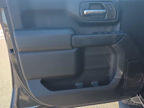 Used 2022 Chevrolet Silverado 2500 Custom w/ Custom Convenience Package image 29