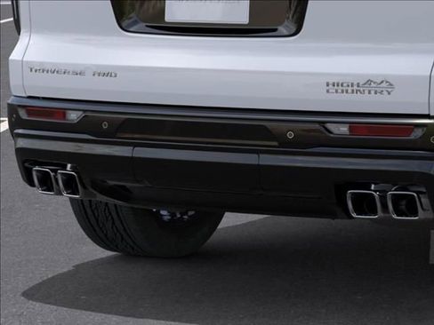 New 2026 Chevrolet Traverse High Country w/ LPO, Floor Liner Package image 14