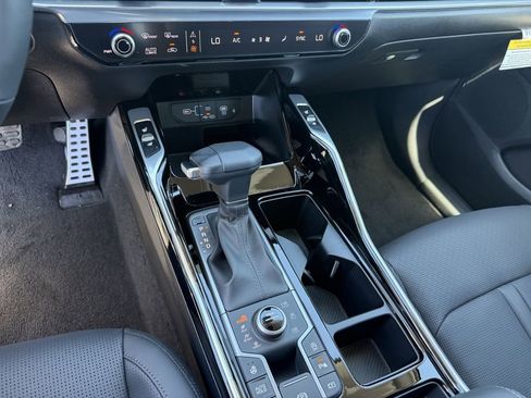 New 2026 Kia Sorento SX AWD/4WD image 24