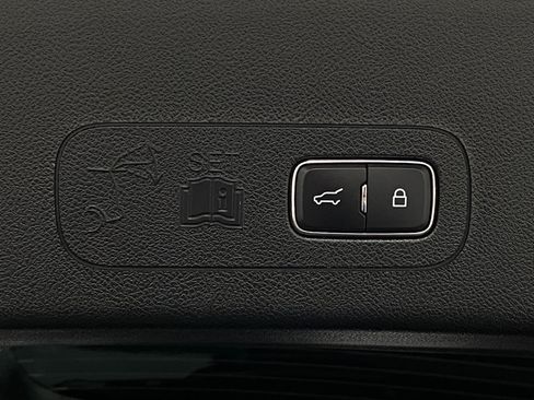 Used 2023 Lincoln Aviator Reserve w/ Equipment Group 201A AWD/4WD image 7