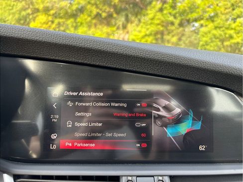 Used 2020 Alfa Romeo Giulia Ti w/ Active Blind Spot Package AWD/4WD image 30