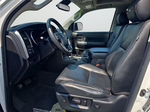 Used 2020 Toyota Sequoia TRD Pro AWD/4WD image 23