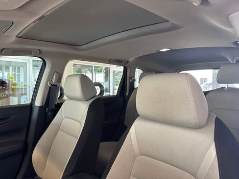 Used 2023 Honda CR-V EX image 8
