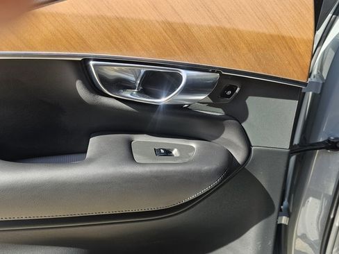Certified 2025 Volvo XC90 B6 Plus w/ Protection Package image 16