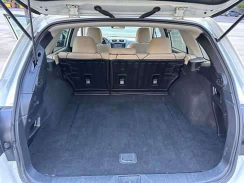 Used 2017 Subaru Outback 2.5i Premium AWD/4WD image 11