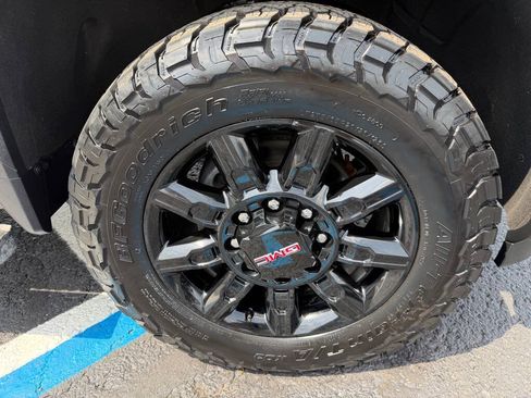 Used 2026 GMC Sierra 2500 AT4 w/ AT4 Premium Plus Package AWD/4WD image 68