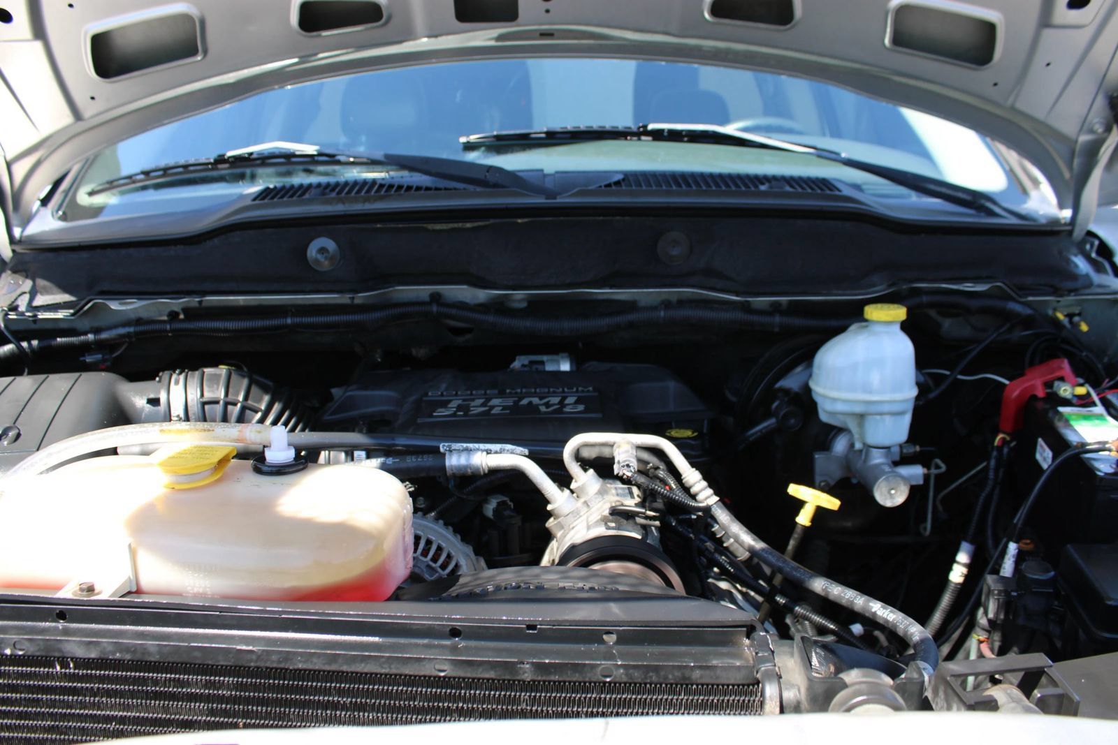Used 2004 Dodge Ram 1500 Truck ST RWD image 21