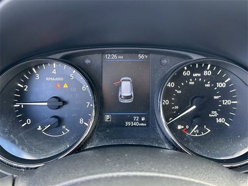 Used 2020 Nissan Rogue SV image 20