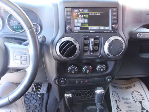 Used 2016 Jeep Wrangler Unlimited Sport w/ Quick Order Package 24S AWD/4WD image 19