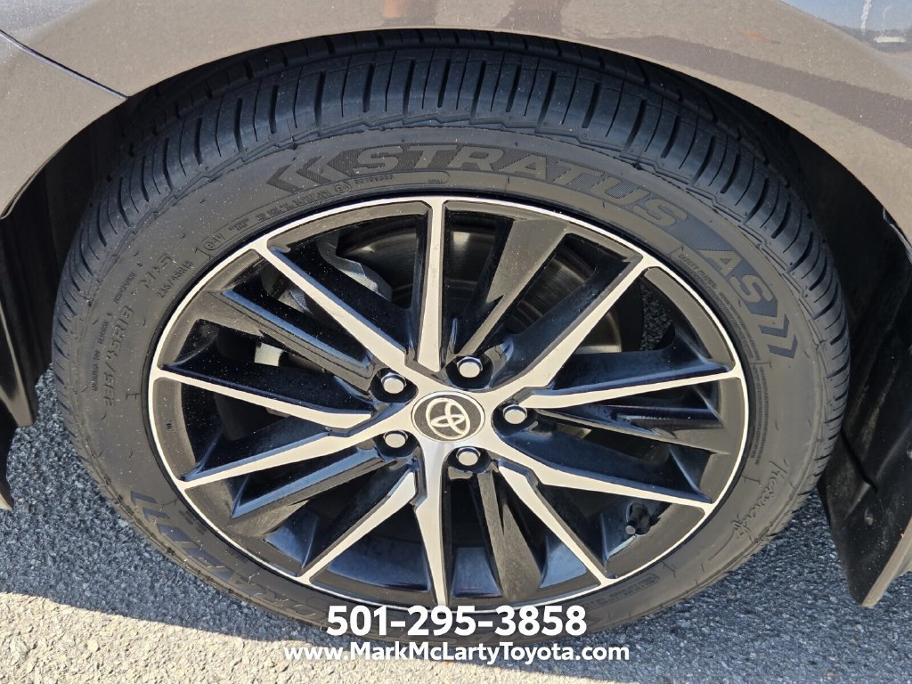 Used 2022 Toyota Camry SE FWD image 16