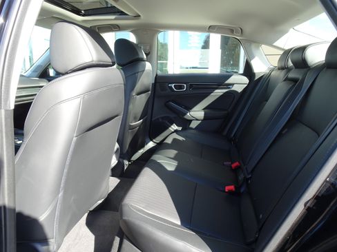 Used 2024 Honda Civic Touring image 16