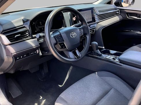Used 2025 Toyota Camry LE FWD image 17