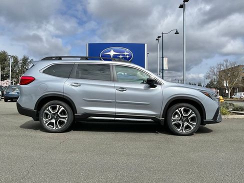 New 2025 Subaru Ascent Touring image 10