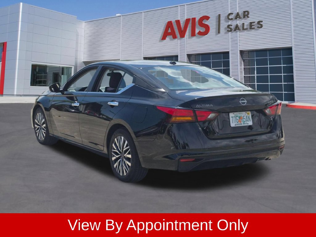 Used 2025 Nissan Altima 2.5 SV FWD image 9