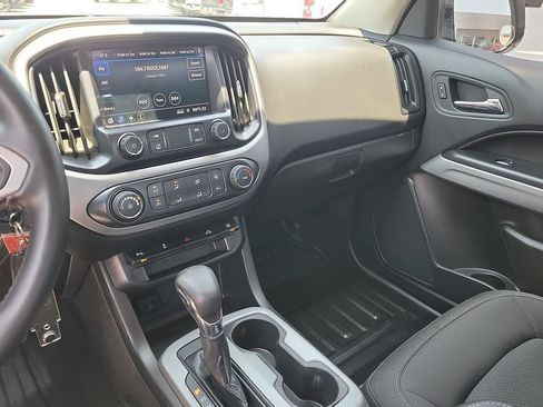 Used 2022 Chevrolet Colorado LT w/ Fleet Safety Package AWD/4WD image 20