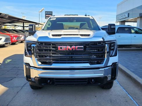 New 2026 GMC Sierra 2500 Pro image 8