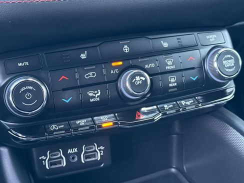 Used 2024 Dodge Durango GT w/ Blacktop Package image 22