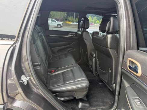 Used 2014 Jeep Grand Cherokee Limited w/ Trailer Tow Group IV AWD/4WD image 14