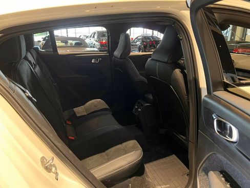 Used 2023 Volvo C40 P8 Recharge Plus AWD/4WD image 26