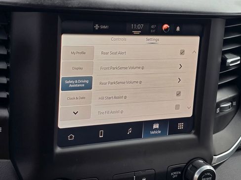 Used 2024 RAM 2500 Big Horn w/ Heated Seats & Wheel Group image 43