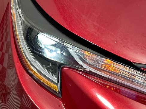 Used 2024 Toyota Corolla LE FWD image 9