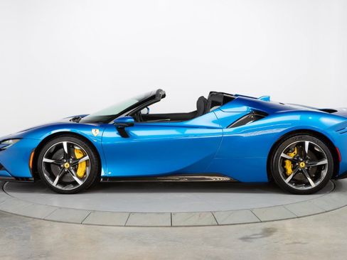 Certified 2024 Ferrari SF90 Spider image 4