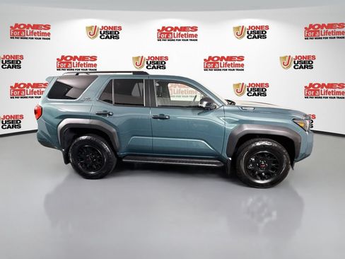 Used 2025 Toyota 4Runner TRD Off-Road Premium AWD/4WD image 19