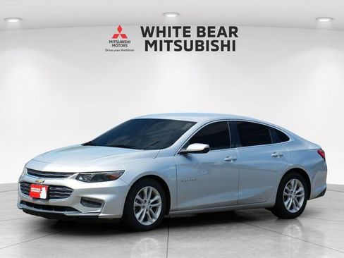 Used 2017 Chevrolet Malibu Hybrid FWD image 2