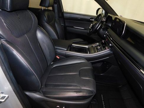 Used 2023 Hyundai Palisade Calligraphy image 19