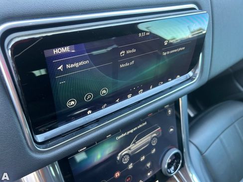 Used 2019 Land Rover Range Rover Sport HSE AWD/4WD image 22