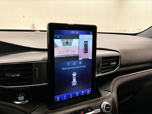 Used 2020 Ford Explorer ST w/ Premium Technology Package image 14