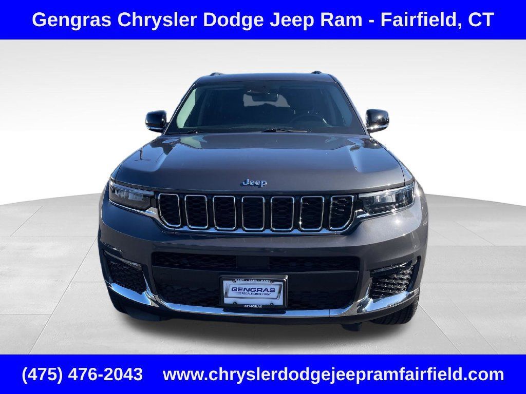 Used 2023 Jeep Grand Cherokee L Limited w/ Luxury Tech Group II AWD/4WD image 2